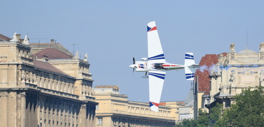 Marin Šonka byl v závodě Red Bull Air Race v Budapešti třetí.