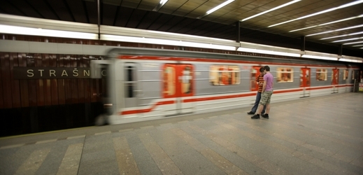Cestující v metru (ilustrační foto).