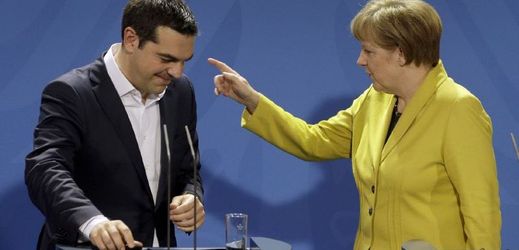Řecký premiér Alexis Tsipras a německá kancléřka Angela Merkelová.