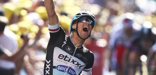 Cyklista Zdeněk Štybar vyhrál etapu na Tour de France.