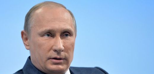Vladimir Putin na summitu kritizoval zbytečné války ve Střední Asii.