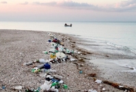 Plastový odpad vyplavený na pobřeží Haiti (ilustrační foto).