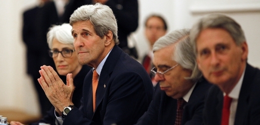 S Íránem vyjednávají USA, Británie, Francie, Rusko, Čína a Německo. Na snímku šéfdiplomat USA John Kerry.