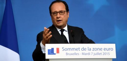 Francouzský prezident François Hollande na víkendovém summitu eurozóny.