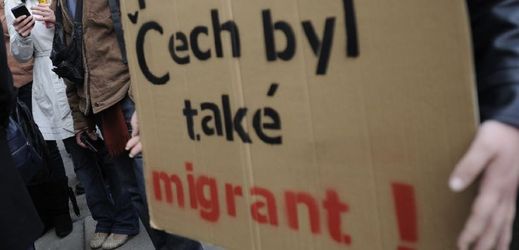Demonstrace se už konala prvního července, kde byli jak příznivci tak odpůrci imigrační politiky ČR.