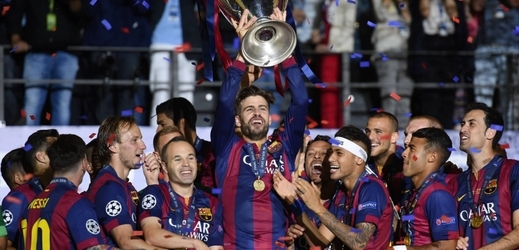 Radost Katalánců po převzetí trofeje pro ligového mistra neznala mezí. 
