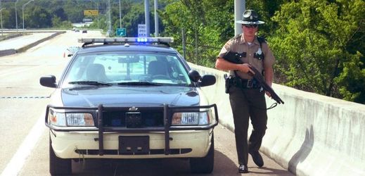 V americkém státě Tennessee se ve čtvrtek na několika místech ozvala střelba.