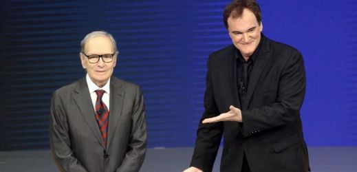 Skladatel a dirigent Ennio Morricone (vlevo) a režisér Quentin Tarantino.