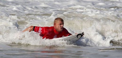 Surfař Michael Fanning.