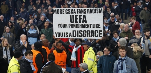 Fanoušci Manchesteru City odsoudili fandy CSKA Moskva za projevy rasismu.