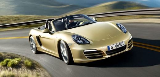 V nabídce otevřených vozů je i Porsche Boxster, jehož cena začíná na 1,462 milionu korun.