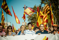 Španělé jsou v ulicích často. Na obrázku protesty kvůli snaze Katalánců odtrhnout se od země (ilustrační foto).