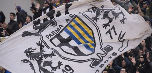 Slavný fotbalový klub FC Parma, který v minulé sezoně zbankrotoval a skončil poslední v italské lize, bude v následujícím ročníku hrát čtvrtou nejvyšší soutěž. 