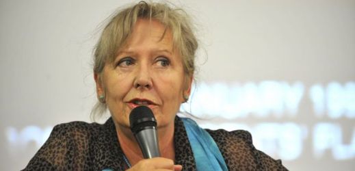 Dokumentaristka Helena Třeštíková na besedě s diváky.