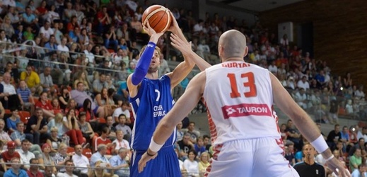Česká basketbalová reprezentace sehrála přípravný duel s Polskem.