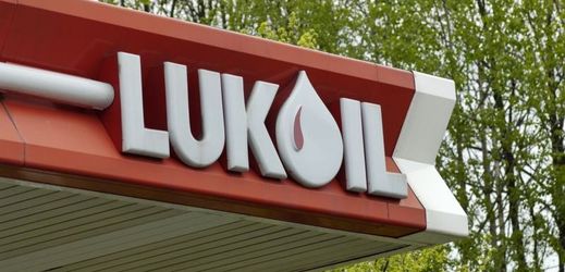 Lukoil obvinění odmítá a hodlá se proti zabavení majetku odvolat (ilustrační foto). 