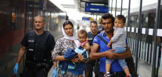 Přestože má Německo dlouhou zkušenost s imigrací, v zemi v současnosti sílí nálady proti přistěhovalcům (ilustrační foto).