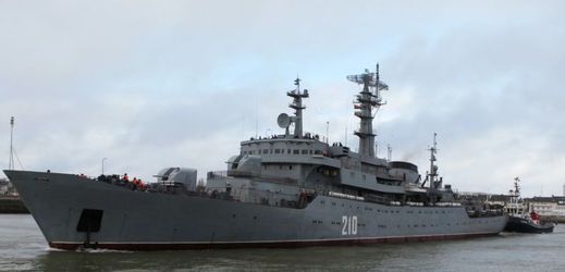 Francie podle Kremlu zaplatila odškodnění za vrtulníkové lodě Mistral.