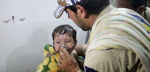 V Sýrii dochází poslední dobou k častým útokům chlorem. Léčba zasaženého dítěte.