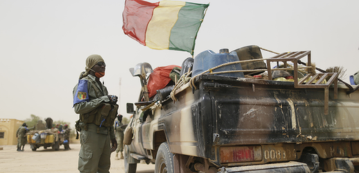 Malijská armáda se snaží situaci vyřešit.