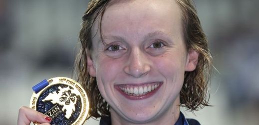 Osmnáctiletá americká plavkyně Katie Ledecka.