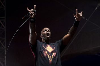 Festival navštívila i brazilská skupina Sepultura. Na snímku zpěvák kapely Derrick Green.