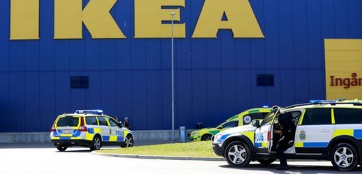 Policie v obchodním domě IKEA zadržela celkem dva podezřelé.
