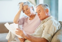Někteří důchodci kvůli "šmejdům" přišli i o životní úspory (ilustrační foto).