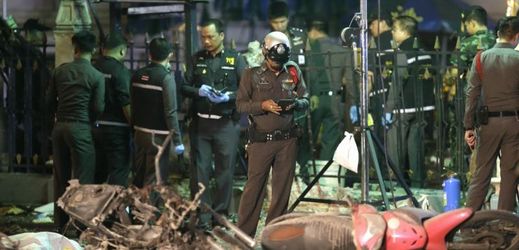Thajská policie vyšetřuje další pokusy o atentát.