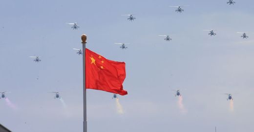 Čína se na přehlídce bude snažit předvést svou moderní bojovou techniku.