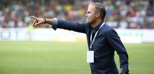  Kouč posledního týmu prvoligové tabulky Radomír Korytář doufá, že vedení klubu během reprezentační přestávky posílí kádr.