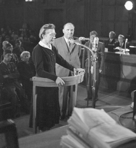 Milada Horáková u soudního procesu.