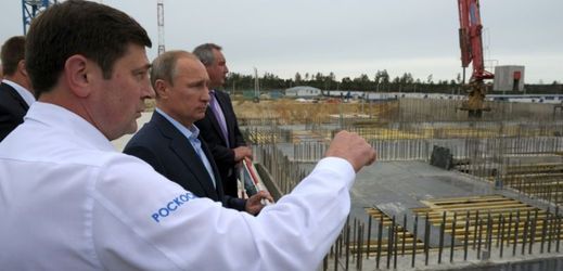 Ruský prezident Vladimir Putin při návštěvě stavby nového ruského kosmodromu Vostočnyj.