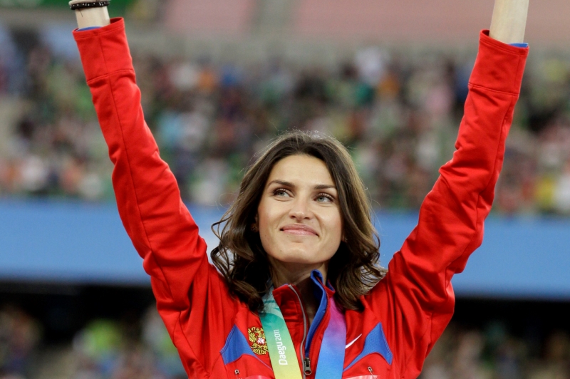 Těšte se. Ve skoku vysokém figuruje mnoho krásných žen. Třeba olympijská vítězka z Londýna, Ruska Anna Čičerová.