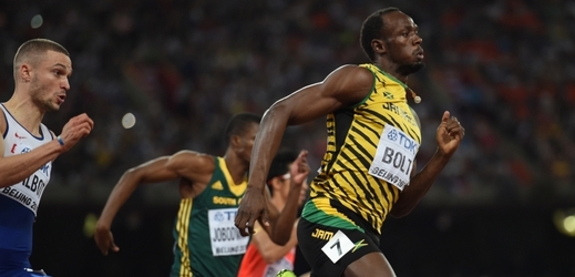 Usain Bolt prolétl do finále dvoustovky.