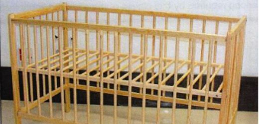 Zkouška postele prokázala nízkou pevnost dřevěných dílů.
