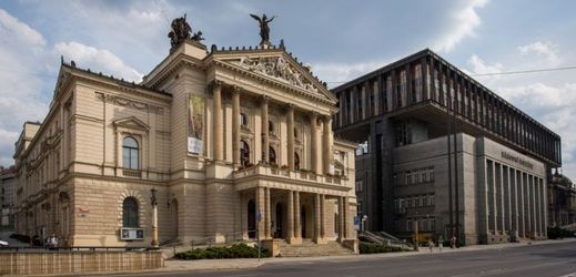 Budova Státní opery Praha.