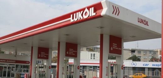 Čerpací stanice Lukoil.