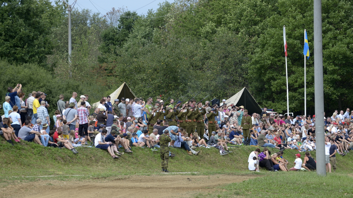 Na Tankový den v Lešanech na Benešovsku přišlo přes deset tisíc diváků.