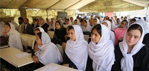 V Afghánistánu jsou dívčí školy častým terčem útoků Talibanu.
