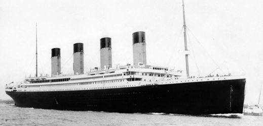Titanik narazil do ledovce 14. drubna roku 1912.