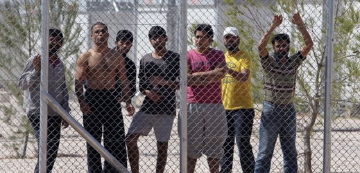 Evropa se snaží vyrovnat s nečekanými vlnami uprchlíků.