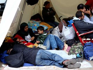 Země západní Evropy se snaží protlačit návrh, aby byly pro uprchlíky v Evropě zajištěny takové podmínky, jako je tomu v Německu.