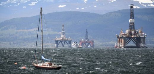 Těžba ropy ve Skotsku (ilustrační foto).