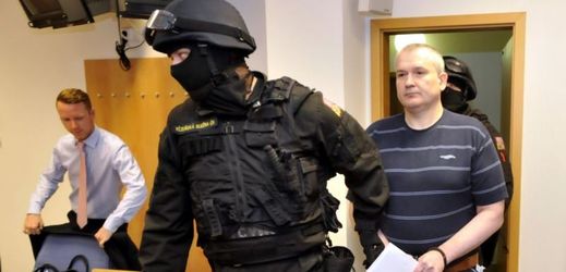 Šéf lihové mafie Radek Březina u soudu.