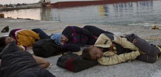 Vylodění uprchlíci v Řecku.