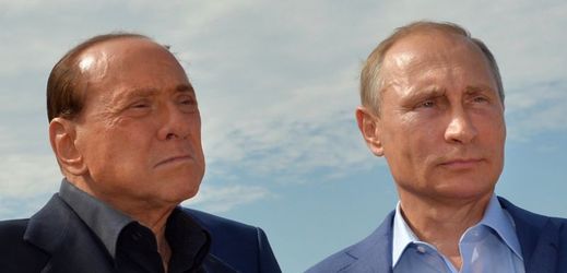 Silvio Berlusconi a Vladimír Putin.