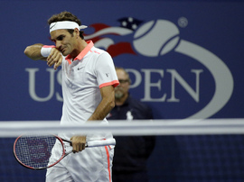 Roger Federer (na snímku) na Djokoviče nestačil.