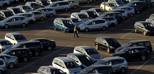 Prodej nových osobních aut v Evropské unii v srpnu opět oživoval (ilustrační foto).