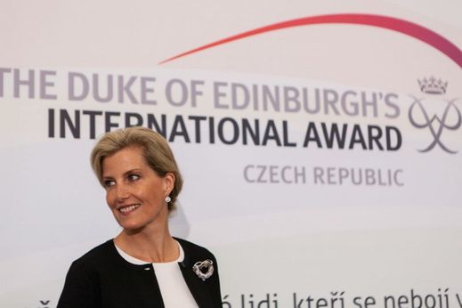 Hraběnka Sofie z Wessexu si šperk od značky STEFANY vzala na Slavnostní předávání Zlatých ocenění Mezinárodní ceny vévody z Edinburghu.